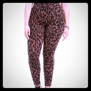 🔸Sold🔸Style and Co animal print leggings 2x